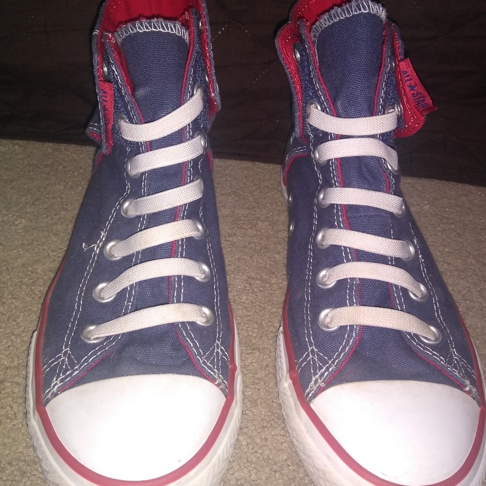 Convers boy size 5